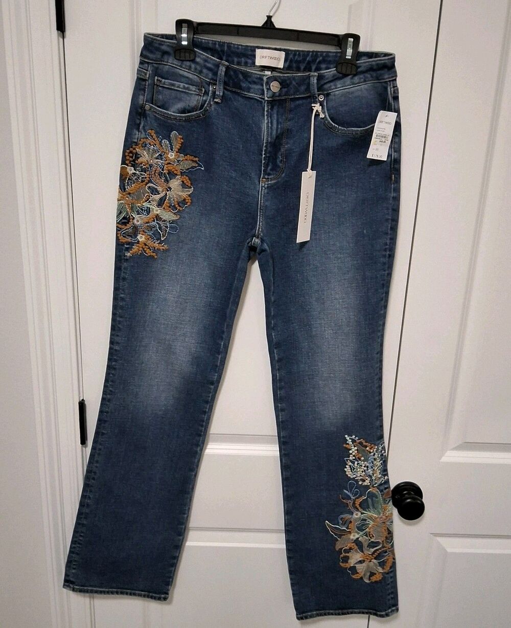 Driftwood Women's Kelly Boot Cut Floral Embroidery Blue Jeans Size 30 New w/Tags
